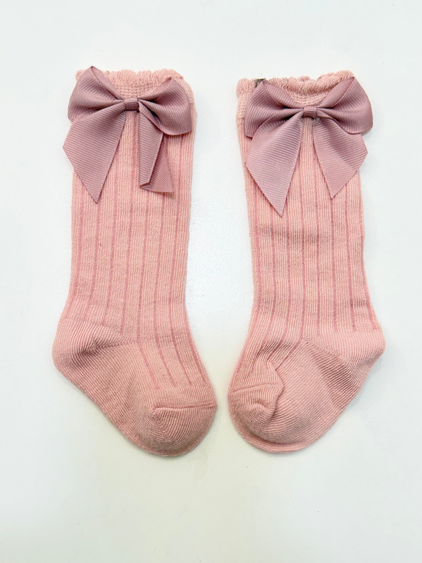 Calcetines altos para niña